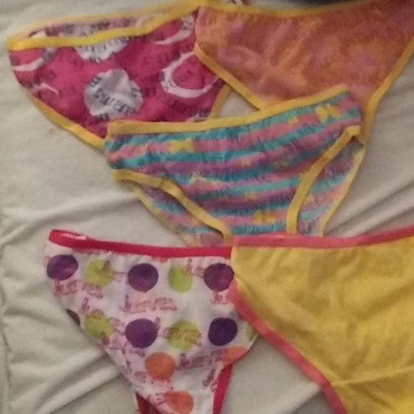 WONDER-WEAR GIRL ASSORTED UNDERWEAR - Picture 10 of 16